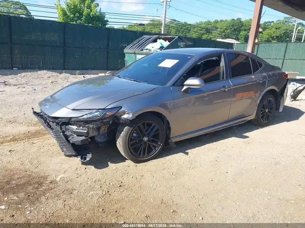 4T1DAACK4SU531033 2025 TOYOTA CAMRY - Image 2