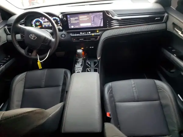 4T1DAACK4SU538046 2025 TOYOTA CAMRY - Image 8