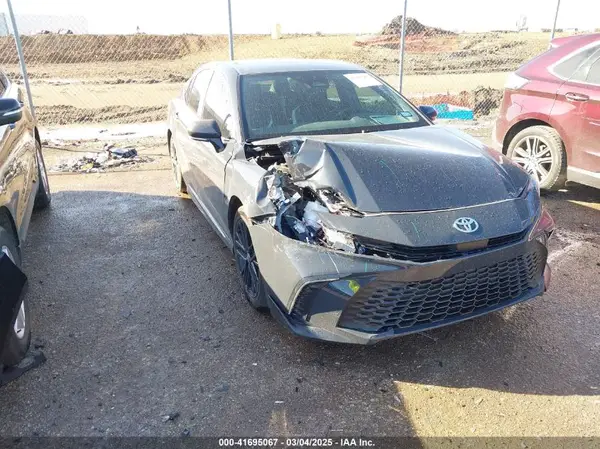 4T1DAACK4SU538483 2025 TOYOTA CAMRY - Image 1