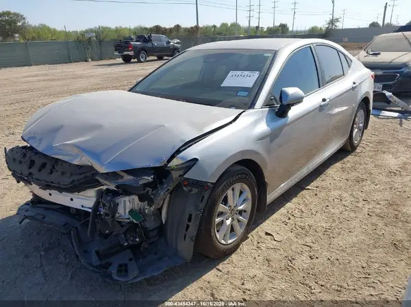 4T1DAACK4SU548415 2025 TOYOTA CAMRY - Image 2
