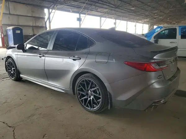 4T1DAACK4SU551718 2025 TOYOTA CAMRY - Image 2