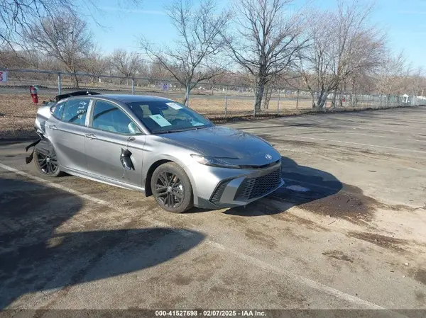 4T1DAACK4SU551783 2025 TOYOTA CAMRY - Image 1