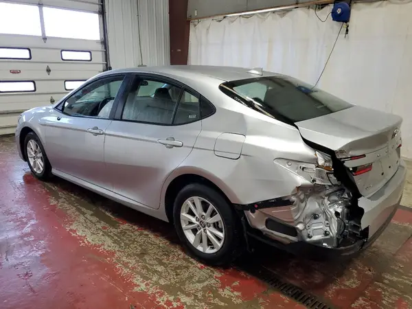 4T1DAACK4SU555607 2025 TOYOTA CAMRY - Image 2