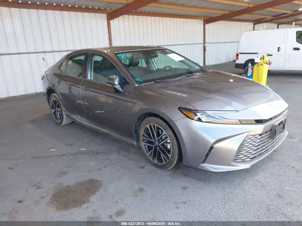 4T1DAACK4SU555705 2025 TOYOTA CAMRY - Image 1