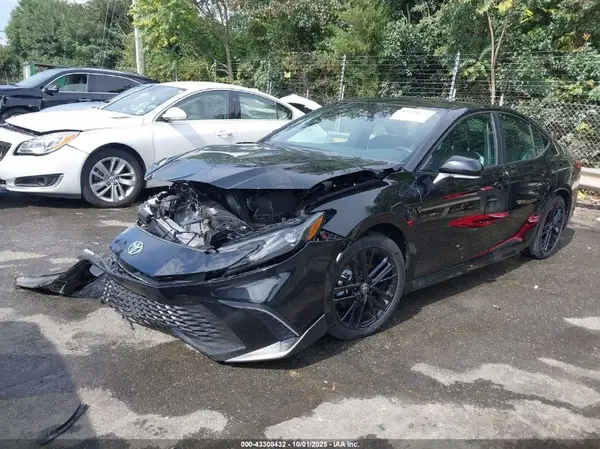 4T1DAACK4SU555896 2025 TOYOTA CAMRY - Image 2