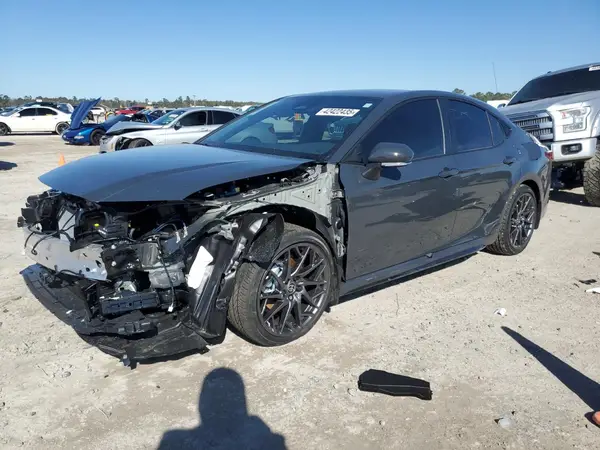 4T1DAACK4SU555980 2025 TOYOTA CAMRY - Image 1