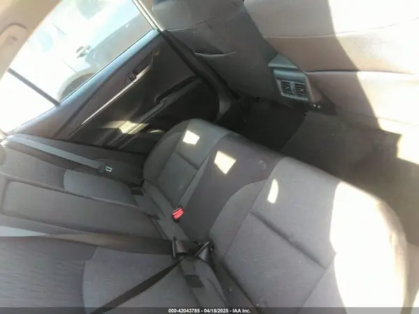 4T1DAACK4SU563562 2025 TOYOTA CAMRY - Image 8