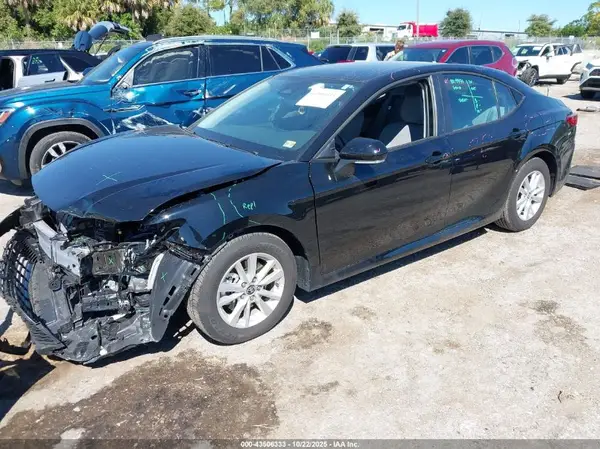 4T1DAACK4SU564713 2025 TOYOTA CAMRY - Image 2