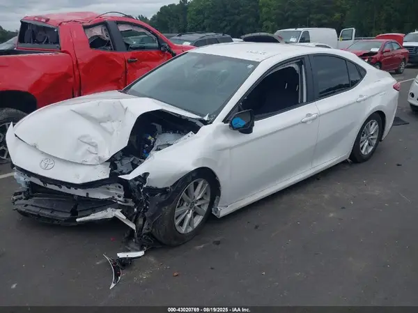 4T1DAACK4SU582211 2025 TOYOTA CAMRY - Image 2