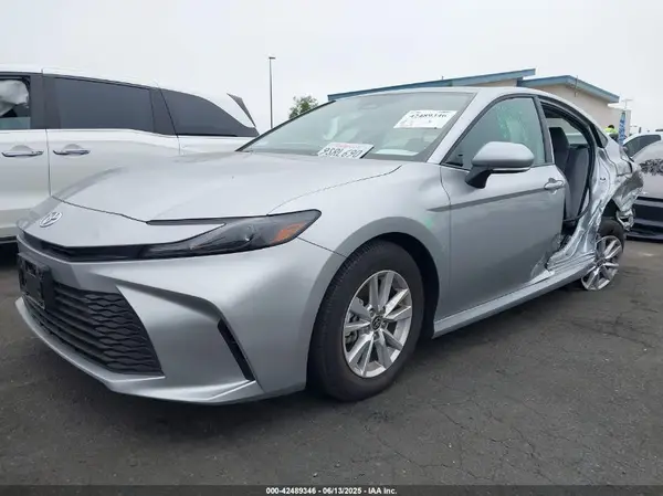 4T1DAACK4SU582614 2025 TOYOTA CAMRY - Image 2