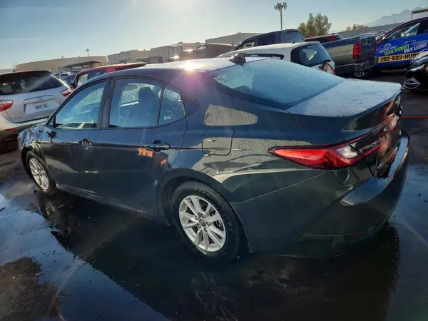 4T1DAACK4SU585092 2025 TOYOTA CAMRY - Image 2