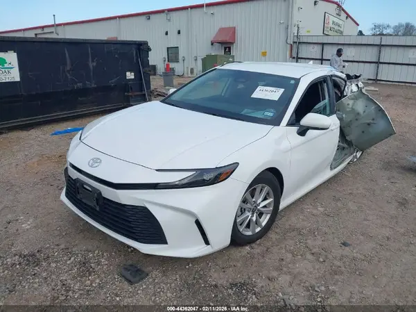 4T1DAACK4SU588767 2025 TOYOTA CAMRY - Image 2