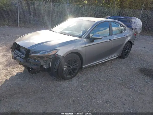 4T1DAACK4SU591975 2025 TOYOTA CAMRY - Image 2