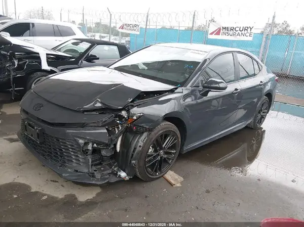 4T1DAACK4SU592706 2025 TOYOTA CAMRY - Image 2