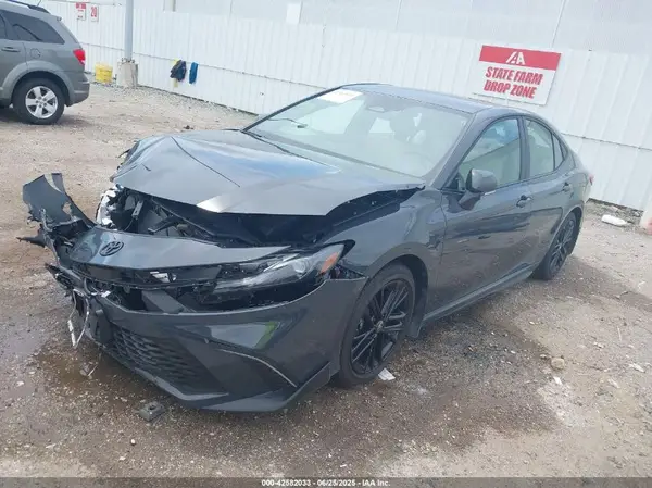 4T1DAACK4SU600707 2025 TOYOTA CAMRY - Image 2