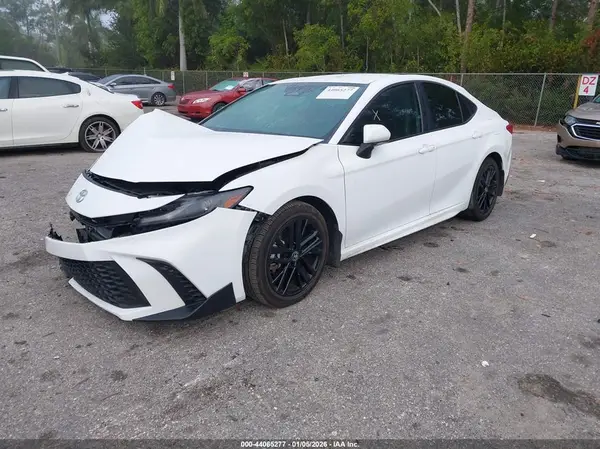 4T1DAACK4SU607964 2025 TOYOTA CAMRY - Image 2