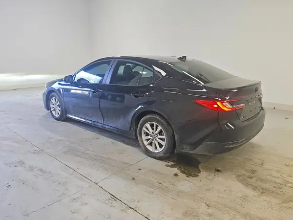4T1DAACK4SU613957 2025 TOYOTA CAMRY - Image 2