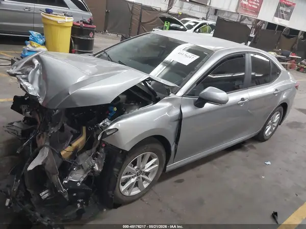 4T1DAACK4SU614784 2025 TOYOTA CAMRY - Image 2