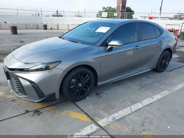 4T1DAACK4SU624425 2025 TOYOTA CAMRY - Image 2