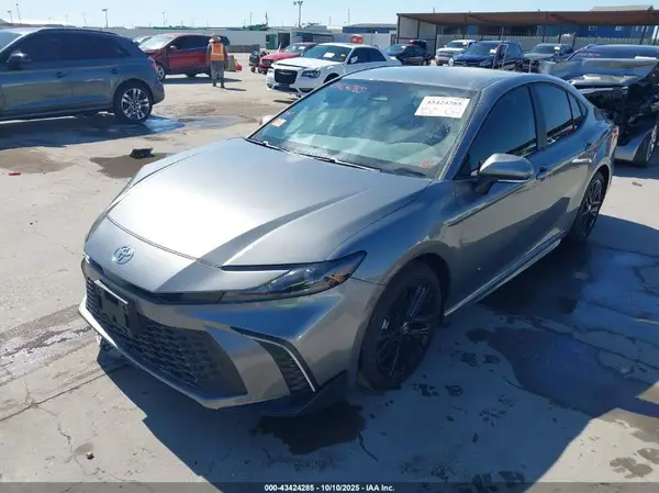 4T1DAACK4SU635084 2025 TOYOTA CAMRY - Image 2