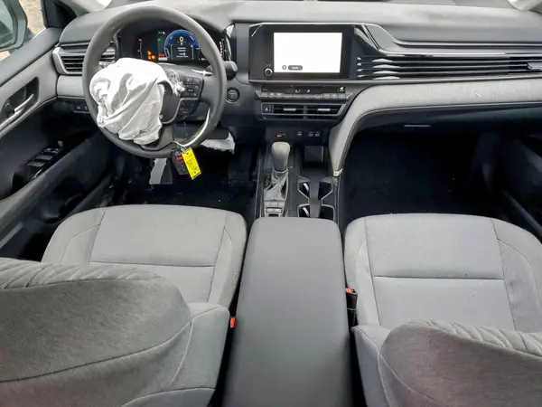 4T1DAACK4SU639961 2025 TOYOTA CAMRY - Image 8