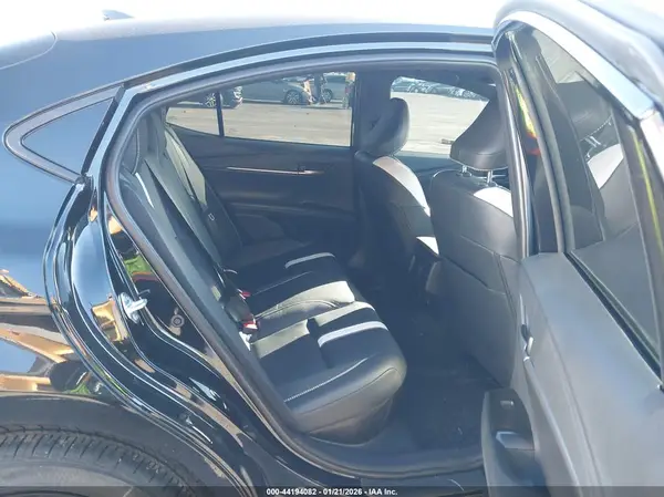 4T1DAACK4SU645940 2025 TOYOTA CAMRY - Image 8