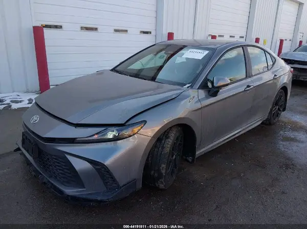 4T1DAACK4SU649275 2025 TOYOTA CAMRY - Image 2