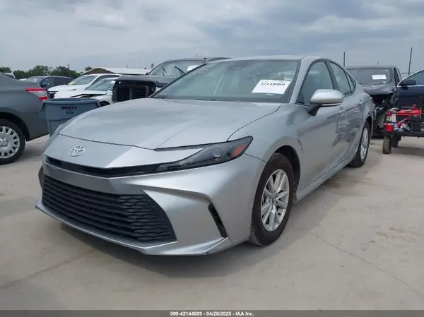 4T1DAACK5SU000942 2025 TOYOTA CAMRY - Image 2