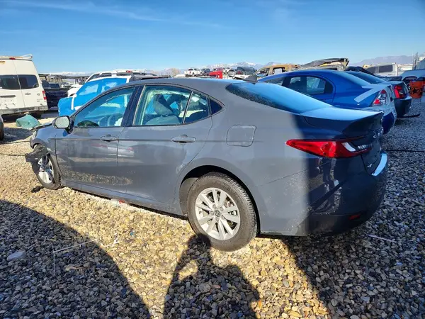 4T1DAACK5SU009947 2025 TOYOTA CAMRY - Image 2