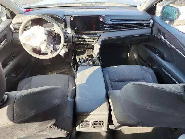 4T1DAACK5SU009947 2025 TOYOTA CAMRY - Image 8