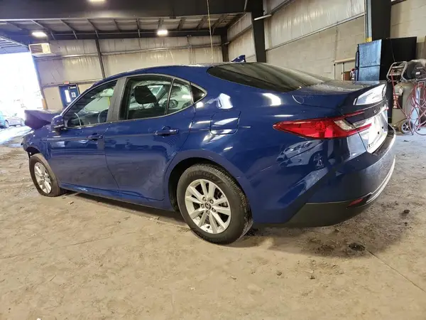4T1DAACK5SU018177 2025 TOYOTA CAMRY - Image 2