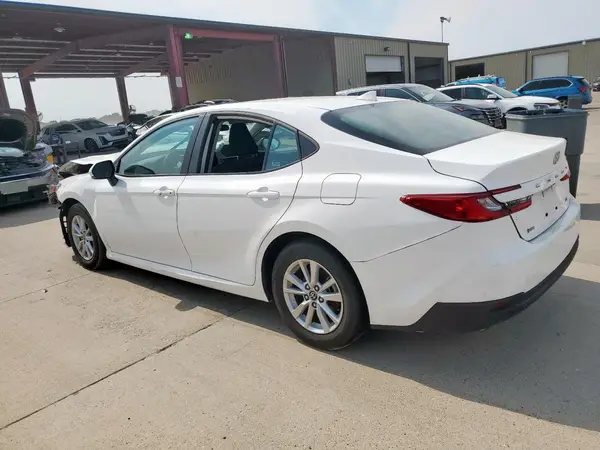 4T1DAACK5SU020771 2025 TOYOTA CAMRY - Image 2