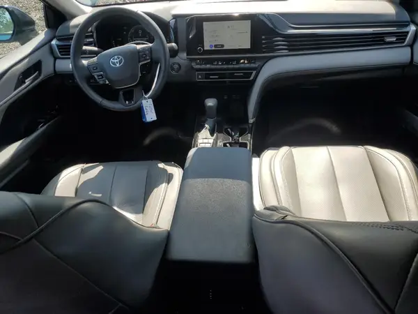 4T1DAACK5SU025033 2025 TOYOTA CAMRY - Image 8