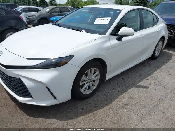 4T1DAACK5SU025646 2025 TOYOTA CAMRY - Image 2