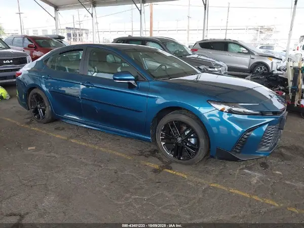 4T1DAACK5SU032760 2025 TOYOTA CAMRY - Image 1