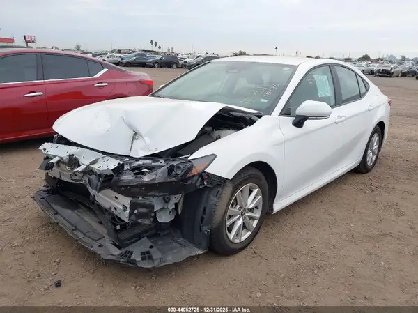 4T1DAACK5SU033536 2025 TOYOTA CAMRY - Image 2