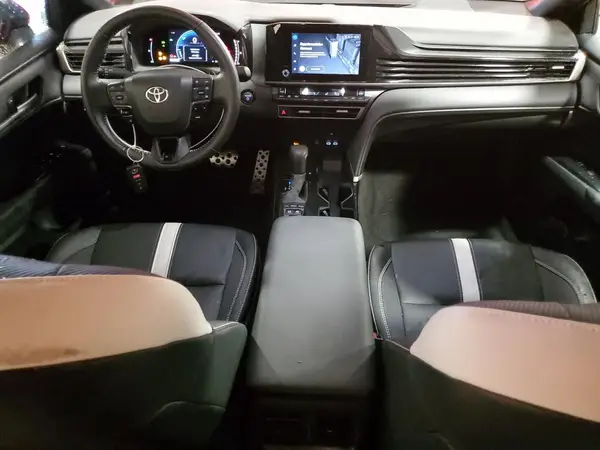 4T1DAACK5SU036551 2025 TOYOTA CAMRY - Image 8