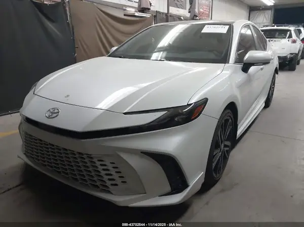 4T1DAACK5SU037652 2025 TOYOTA CAMRY - Image 2