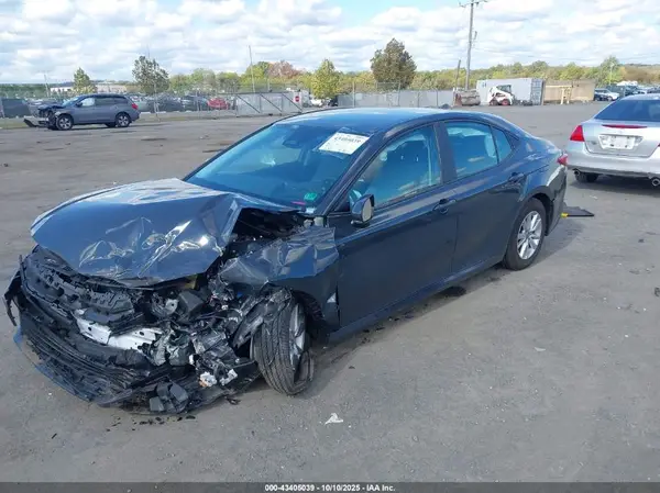4T1DAACK5SU042365 2025 TOYOTA CAMRY - Image 2