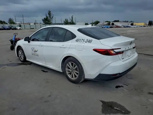 4T1DAACK5SU042866 2025 TOYOTA CAMRY - Image 2