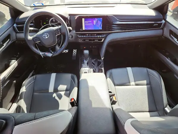 4T1DAACK5SU048084 2025 TOYOTA CAMRY - Image 8