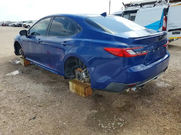 4T1DAACK5SU048957 2025 TOYOTA CAMRY - Image 2