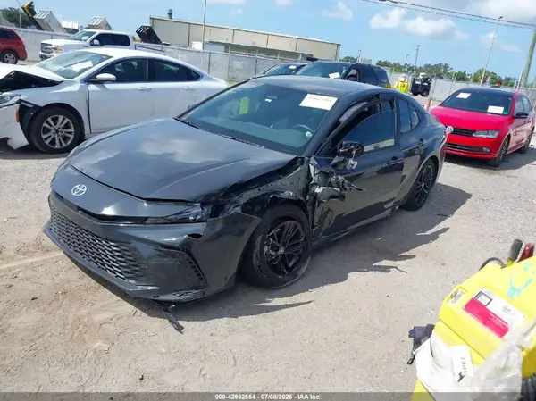 4T1DAACK5SU049638 2025 TOYOTA CAMRY - Image 2