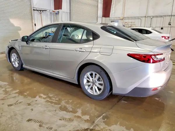 4T1DAACK5SU055245 2025 TOYOTA CAMRY - Image 2
