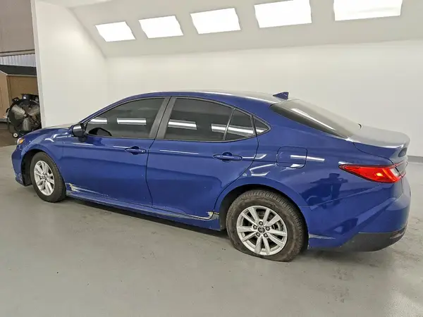 4T1DAACK5SU055794 2025 TOYOTA CAMRY - Image 2