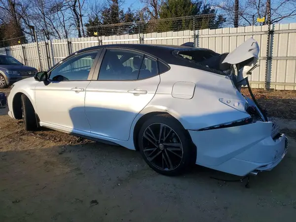 4T1DAACK5SU056704 2025 TOYOTA CAMRY - Image 2