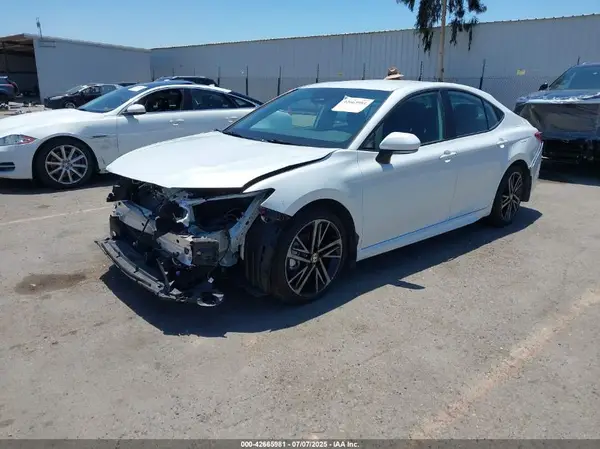 4T1DAACK5SU057609 2025 TOYOTA CAMRY - Image 2