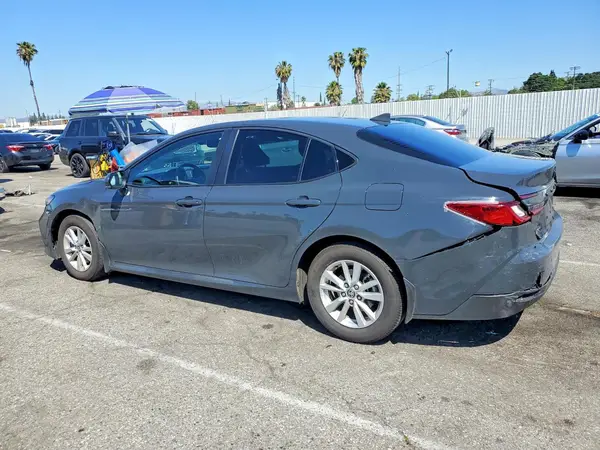4T1DAACK5SU061174 2025 TOYOTA CAMRY - Image 2