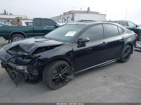 4T1DAACK5SU063880 2025 TOYOTA CAMRY - Image 2