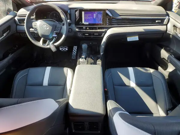 4T1DAACK5SU066973 2025 TOYOTA CAMRY - Image 8